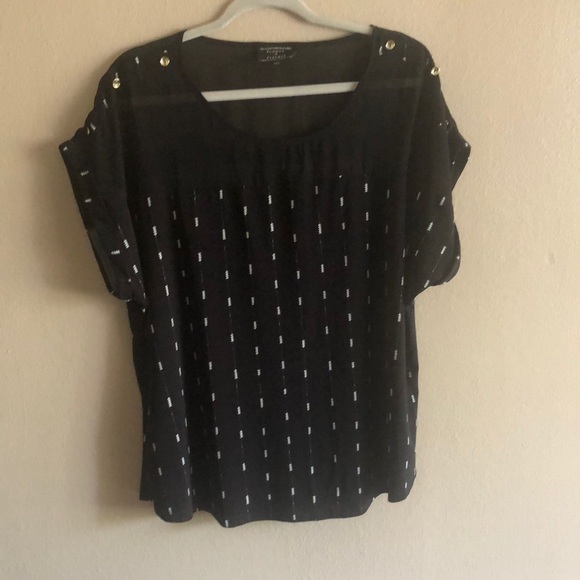 Flower & Feather Tops - Flower & Feather Black Blouse size 2XL